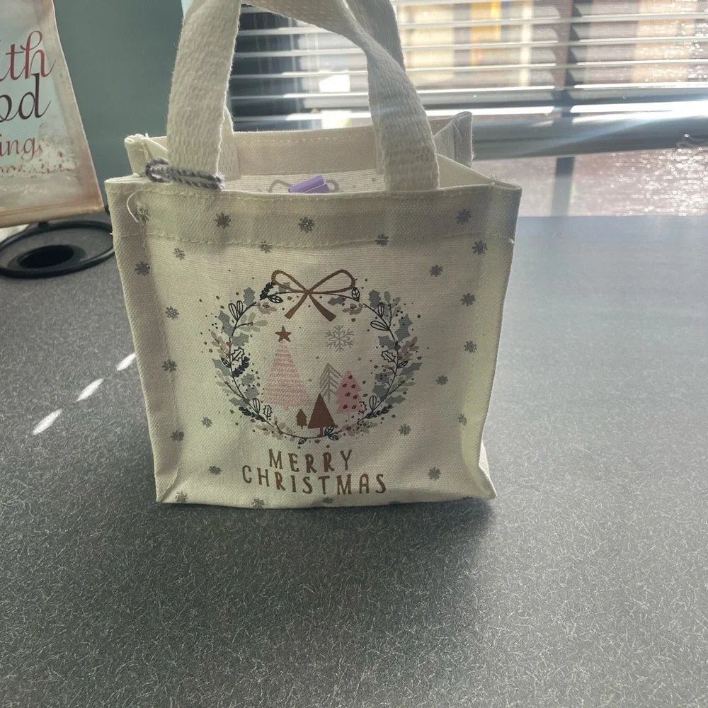 Lucky Brand Floral Box